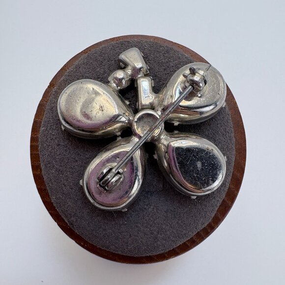 VTG Silver Tone White Crystal Four Leaf Clover Brooch Size 1.25" Length - Picture 6 of 10